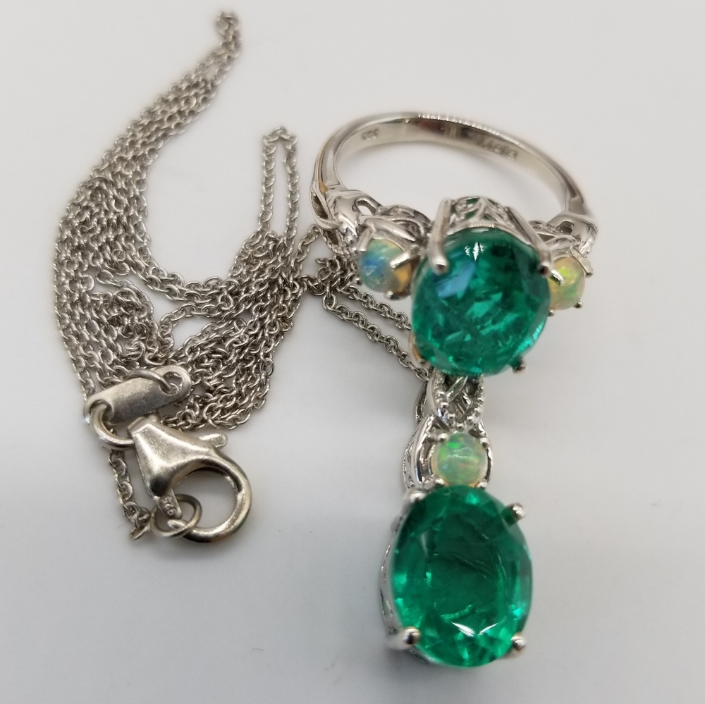 Emeraldine Quartz, Ethiopian Welo Opal. Ring and Necklace.